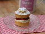 Mini Victoria sponge cakes à la confiture de fraise