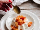 Panna cotta à la vanille et coings caramélisés