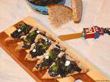 Toasts chanterelles noires et saumon fume