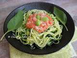 Spaghetti de courgette crue à la napolitaine