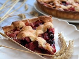 Tarte à la rhubarbe et aux fruits rouges