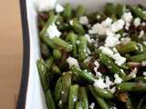 Salade tiède de haricots verts, feta et échalotes