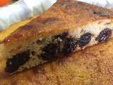 Gâteau de semoule au lait fermenté & pruneaux