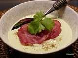 Veloute d’avocat froid a la pancetta croustillante