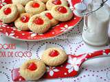 Cookies à la noix de coco et aux cerises confites