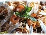 Spaghettis aux fruits de mer et pesto rosso