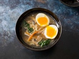 Soupe miso aux champignons, nouilles et oeuf mollet au Cookeo