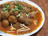 Boulettes d'agneau au fromage et sauce tomate fraîche