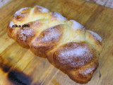 Brioche tel du coton à l'huile - zeste d'orange et vanille