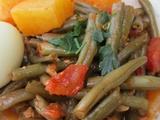 Haricots verts a l'ail et tomates fraîches