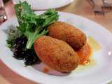 Croquettes au riz fourrées aux épinards et au fromage doux de chèvre frais