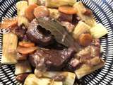 Bourguignon bien parfumé au thym frais et aux poivres