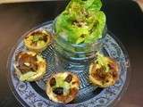 Mini-quiches Moutarde aux pain d'épice, tomates confites-herbes de provence, curry-pignons et olives noires-tapenade