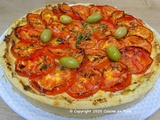 Tarte à la tomate, à l'origan et au thym frais