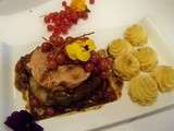 Tournedos Rossini aux baies roses, sauce Floc de Gascogne et aux groseilles