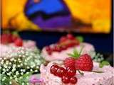 Mousse aux Groseilles, Framboises et Menthe sur son Sablé breton