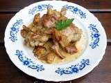 Fricassée de poulet aux girolles et au vin des Côtes du Jura