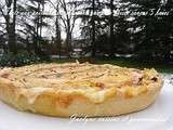 Tarte aux poireaux & reblochon, sur pâte brisée épicée (mélange de baies et poivres maison)