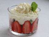 Verrines fraises-kiwis crème de mascarpone