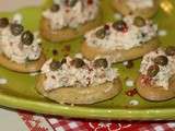 Blinis au chèvre frais et aux tomates confites