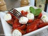 Salade de tomates cerises et fromage de chèvre frais