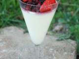 Panna cotta citron, basilic et fruits rouges