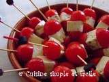 Brochettes tomate cerise et fêta