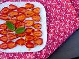 Carpaccio de fraises au vinaigre de cidre et curcuma frais