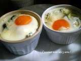 Oeufs cocotte sur lit de courgettes au gorgonzola