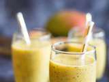 Smoothie passion, mangue et lait de coco