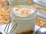 Verrine glacée à la vanille et au café, comme un tiramisu