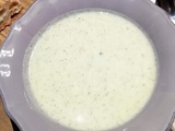 Soupe de courgettes au fromage ail et fines herbes