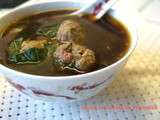 Bouillon Asiatique aux Boulettes