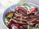 Salade de pêches de vignes aux champignons grillés