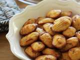 Mini Madeleines salées aux lardons, oignons et parmesan