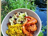 Gambas marinées, cuisson à la plancha, salade de fenouil et céréales épicées pour une assiette complète et équilibrée