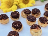 Petits choux à la crème pâtissière au chocolat