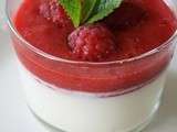 Panna cotta au sirop d'orgeat et coulis de framboise