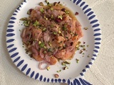 Tartare de truite au beurre noisette et aux pistaches