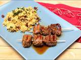 Brochettes de magrets de canard et couscous aux raisins secs