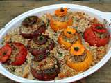 Tomates farcies au veau et aux herbes sur riz