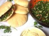 Khebez Manfoukh et Mezze Houmous Taboulé