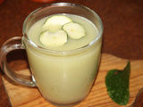 Potage chaud de concombres a la menthe