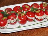 Tomates cocktail farcies aux sardines, fromage frais et olives