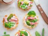 Tartelettes aux légumes verts, crème ricotta et petits lardons