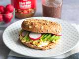 Bagel oeuf et avocat