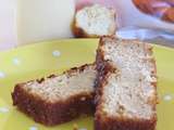 Gâteau moelleux au miel, crème anglaise à la madeleine