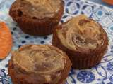 Muffins patate douce, raisins et chocolat (glaçage au caramel au beurre salé)