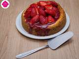 Cheesecake cuit aux fraises avec son coulis de fraises