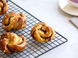 Kanelbullar : brioche Suédoise à la cannelle (cinnamon rolls)